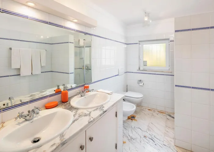 Villa Vivenda Vale Carvoeiro (Lagoa)